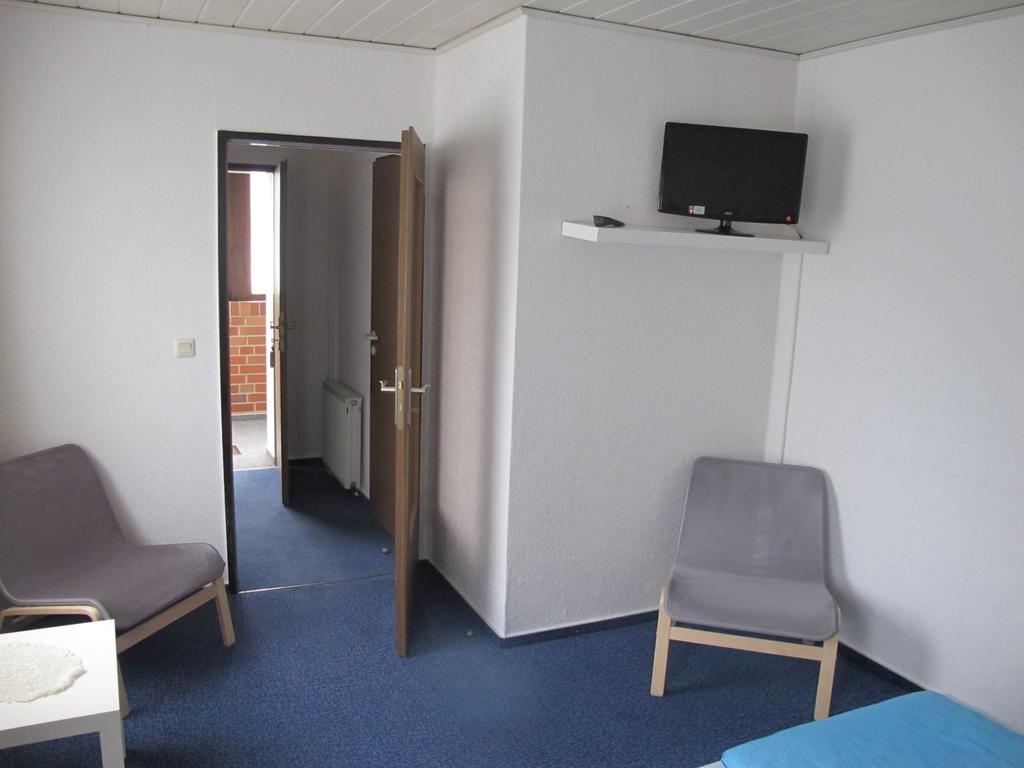Pension Check In Hotel Güstrow Eksteriør billede