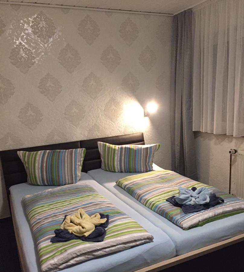 Pension Check In Hotel Güstrow Eksteriør billede